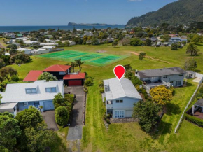 Park View Cottage - Pauanui Holiday Home